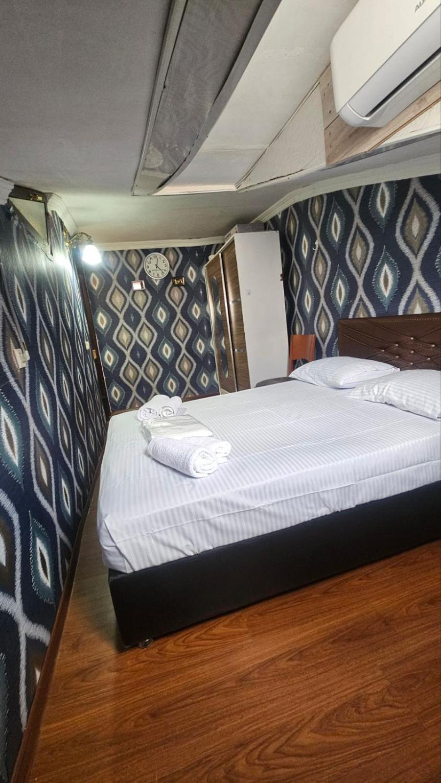 Apartment Zurabi บาทูมิ ห้อง รูปภาพ