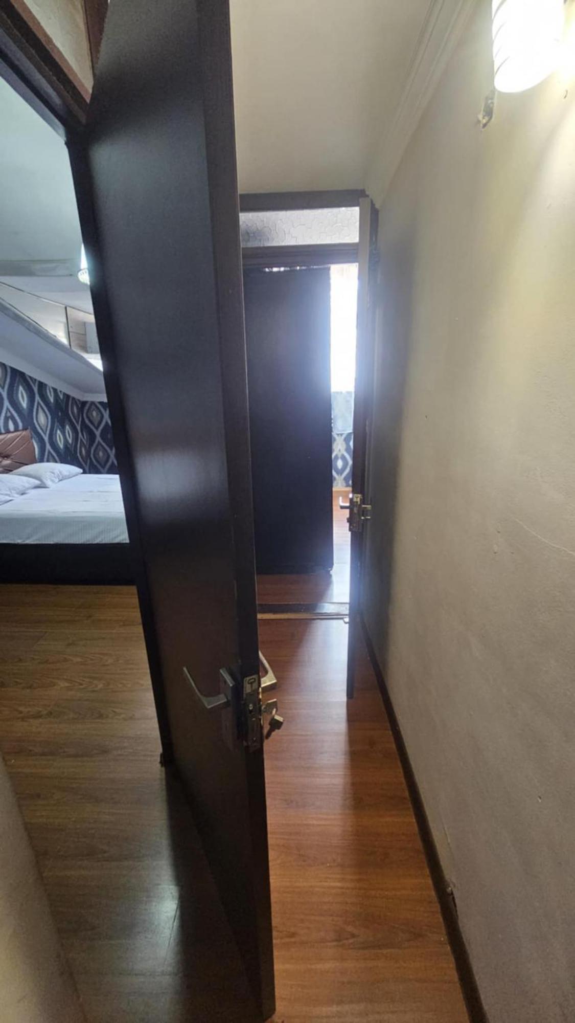 Apartment Zurabi บาทูมิ ภายนอก รูปภาพ